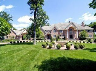 597 Plumtree Rd, Barrington, IL 60010