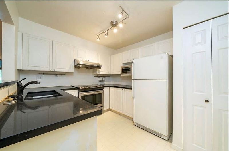 Coquitlam Apartment for rent - 2 Bedrooms — photo 7