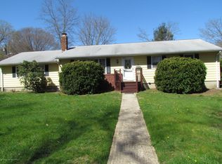 564 Garrett Hill Blvd, Belford, NJ 07718