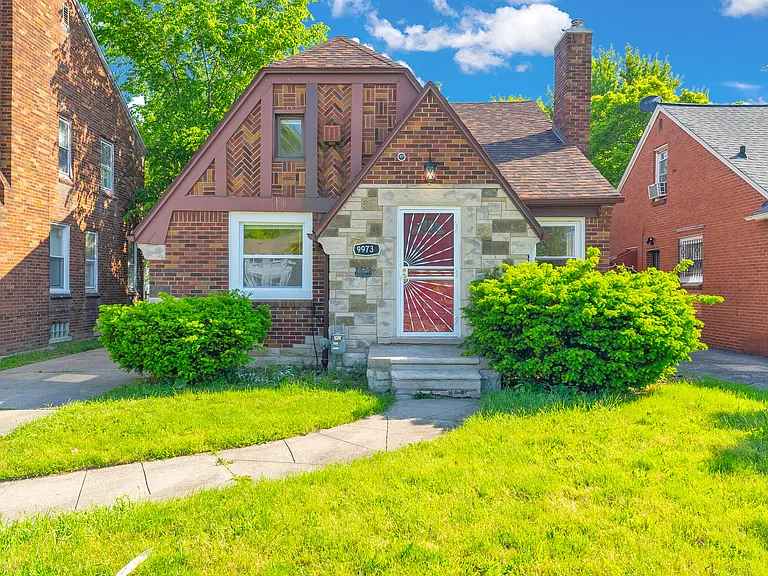 9973 E Outer Dr — Photo 4