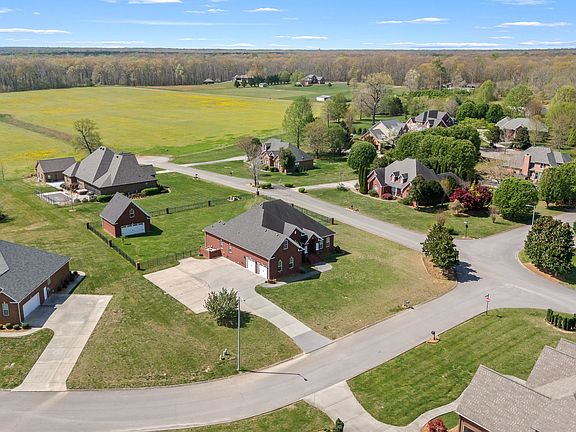 2nd image of 100 Rosehaven Ct