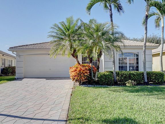 2nd image of 10585 Sunset Isles Ct