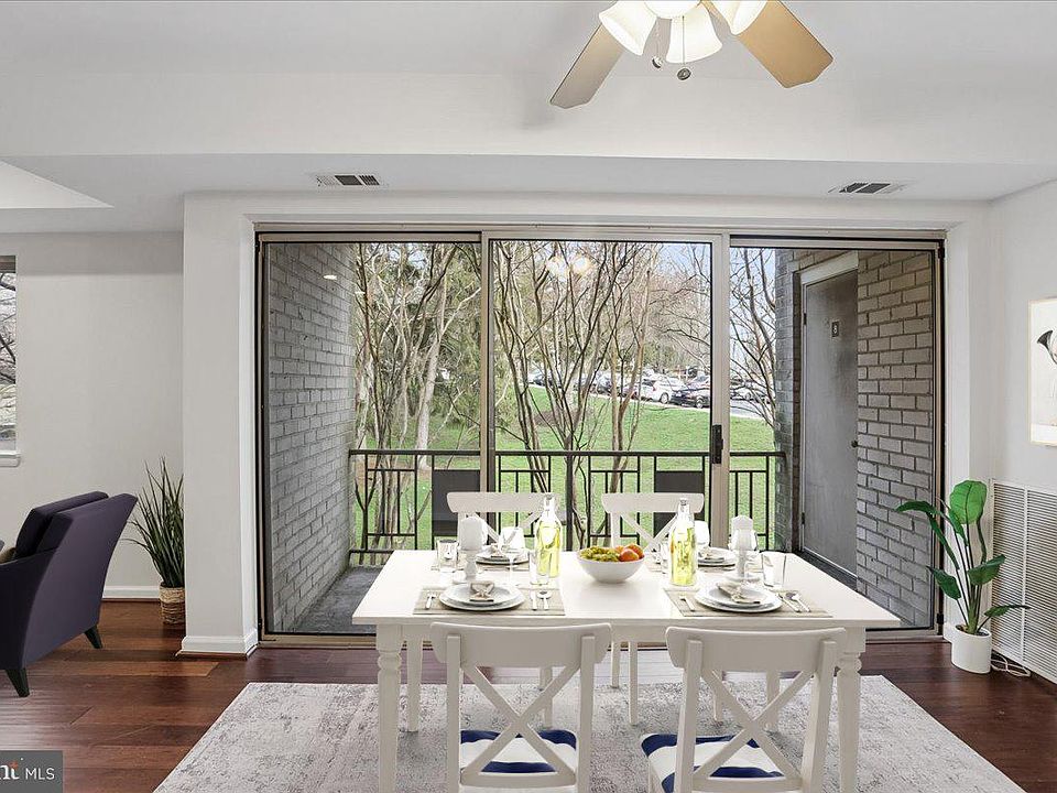 1st image of 5202 Crossfield Ct #120