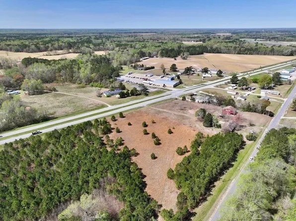 Washington Rd, Washington, NC 27889