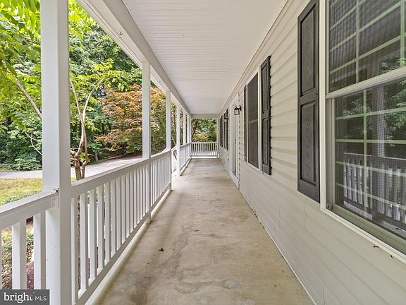4th image of 35903 Army Navy Dr