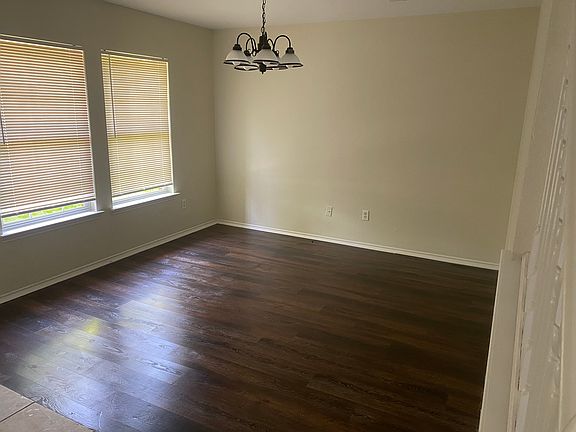 2nd image of 2404 Regal Park Ln
