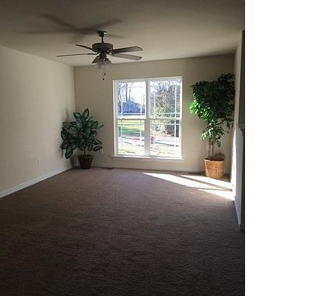 2nd image of 504 S Oak Ave