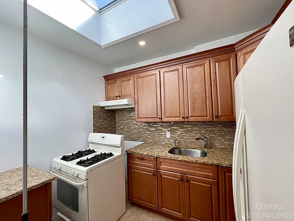 5th image of 18 McKibbin Ct Floor 2