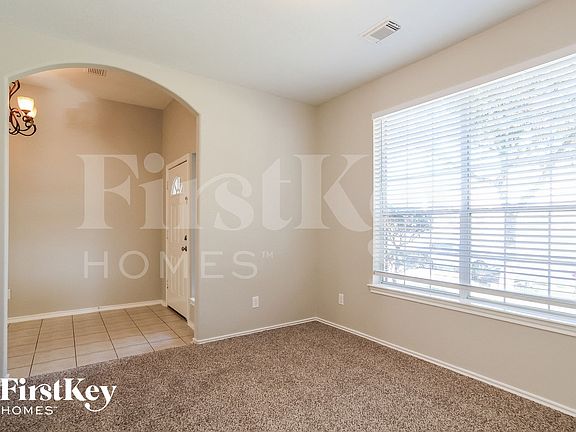 5th image of 140 Rocky Cove Ln