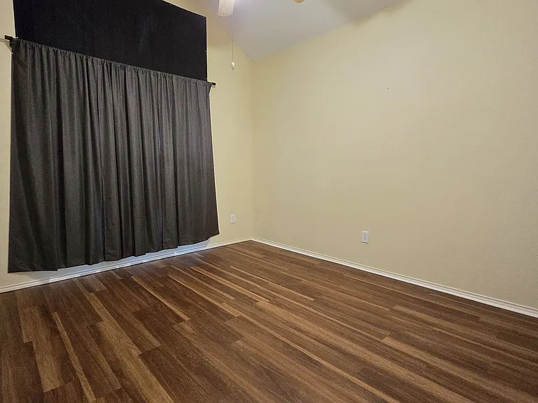 2421 Micarta Dr — Photo 13