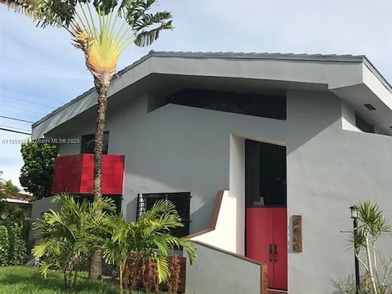 6460 NW 2nd St — Photo 12
