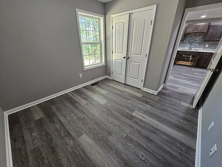 428 W Waggoner St — Photo 7