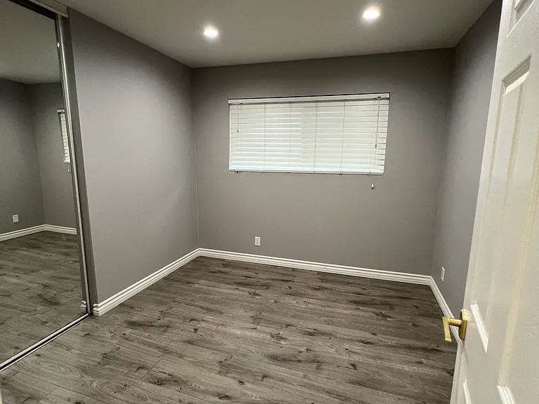 121 Sinclair Ave #223 — Photo 11