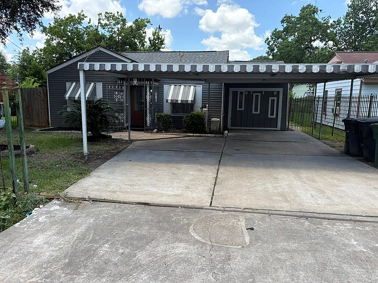 6716 Saint Augustine St — Photo 2