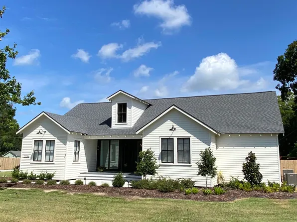 1106 W Main St, New Roads, LA 70760