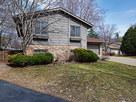 2nd image of 5738 Thomas Cir S