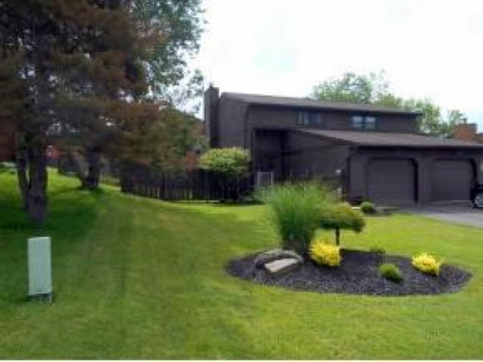 1st image of 912 White Birch Ln