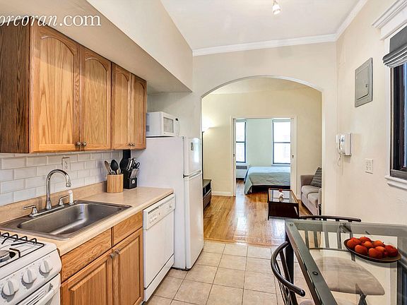 4th image of 343 E 51st St APT 5F