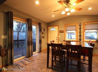 220 5th Ave W, Dickinson, ND 58601