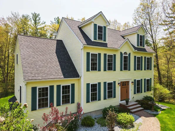 39 Whittier Street, Newton, NH 03858