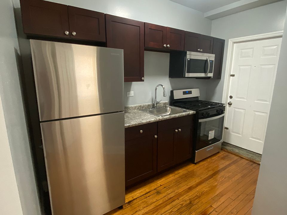 1st image of 3436 W Franklin Blvd APT 2B