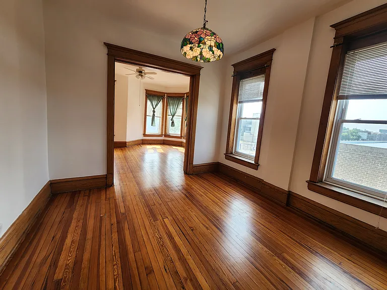 2404 W Superior St #3E — Photo 13