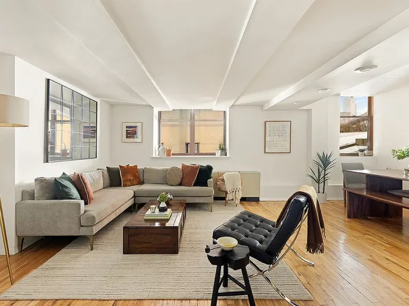 28 Old Fulton St Unit Thn, Brooklyn, NY 11201