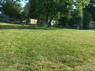 14029 Water Oak Dr, Smithfield, VA 23430
