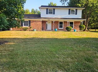 35241 Caryn St, Farmington Hills, MI 48331
