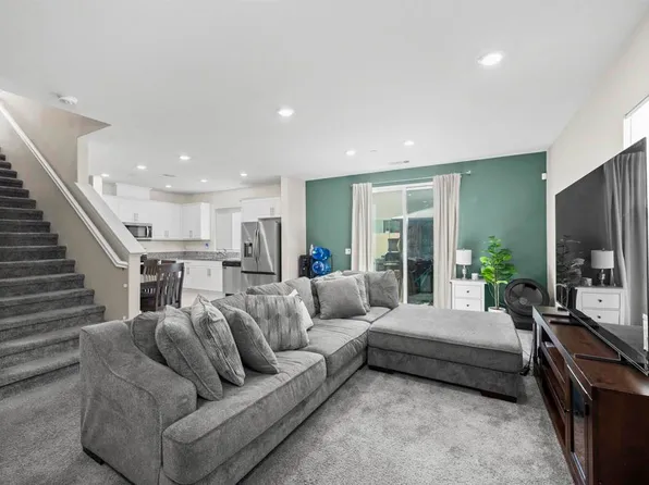 10719 Porter Ter, Spring Valley, CA 91978