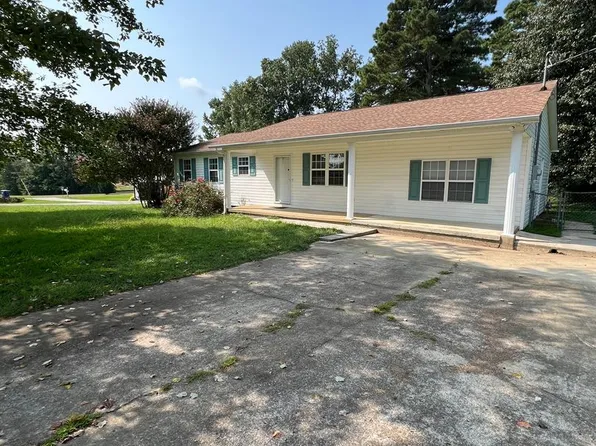 511 9th St NE, Arab, AL 35016