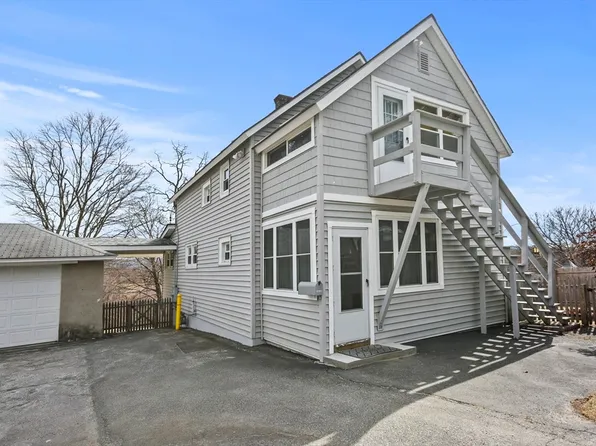 13 Sloan St, Pittsfield, MA 01201