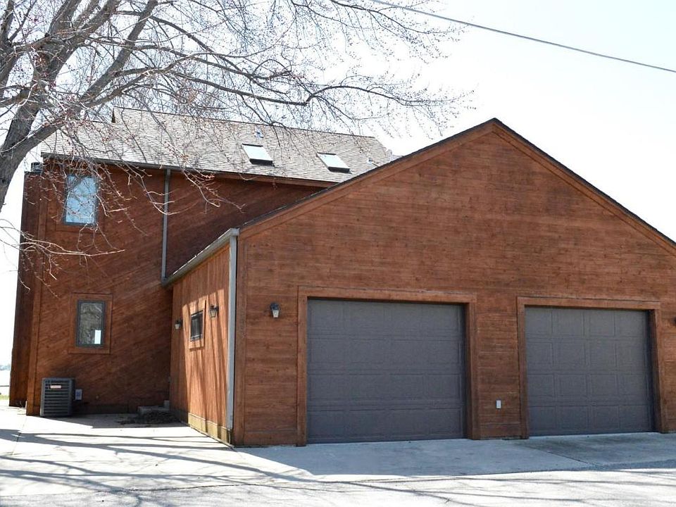 1st image of 2203 Lakeshore Dr