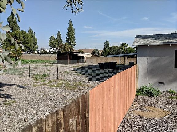 5th image of 1050 W Francis St