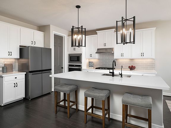 Ashland - Hyde Interior Image 2