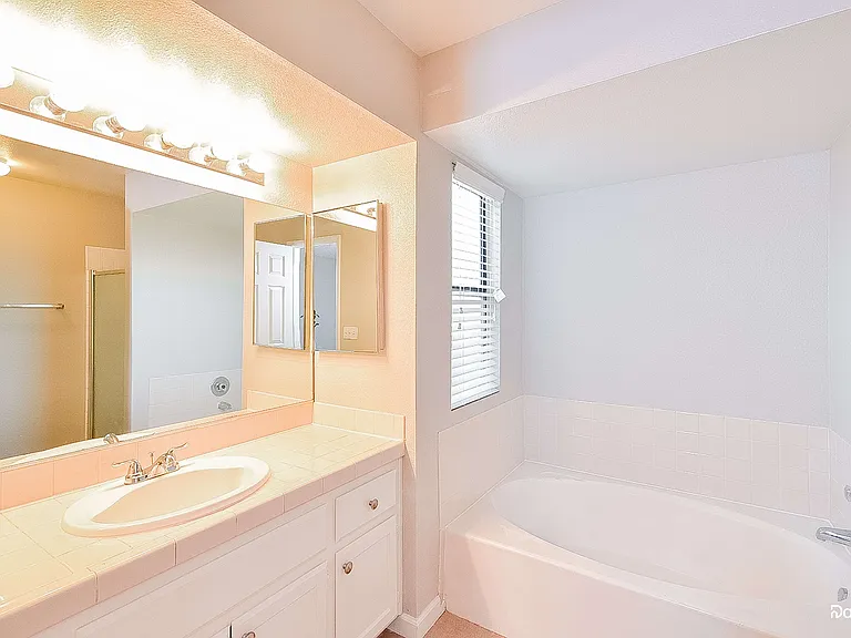 6608 Chardonay Way — Photo 7