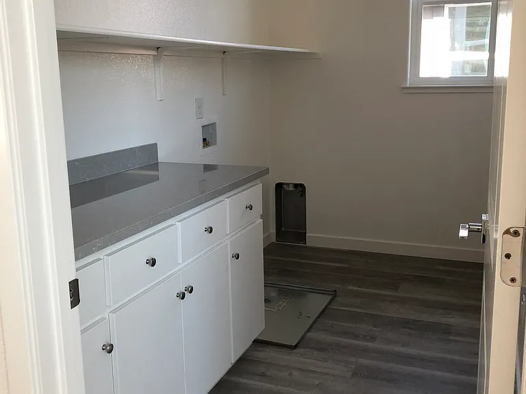 4061 Gloster Way — Photo 15