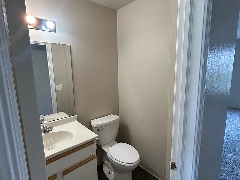 221 Southfield Dr #1 — Photo 3