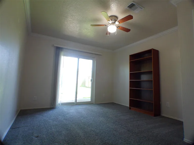 6350 Crestside Dr — Photo 16
