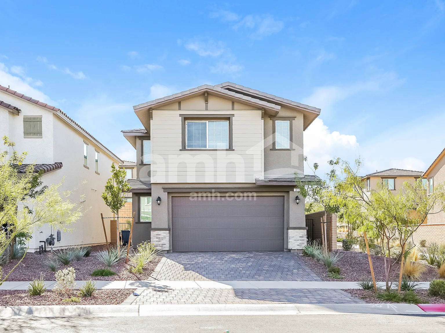 4 bed, 3.0 bath, 2211 sqft, $2,565 — Photo 1