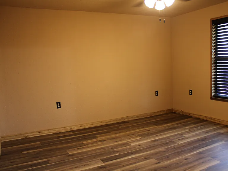 22240 N Highway 281 — Photo 12