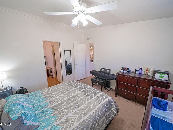 4th image of 5114 S Santa Claus Ave