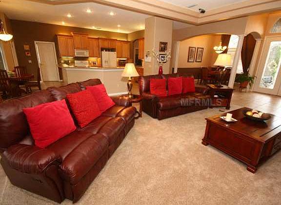 5th image of 703 Charter Wood Pl