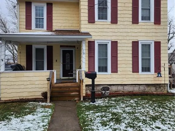 16 South St, Le Roy, NY 14482