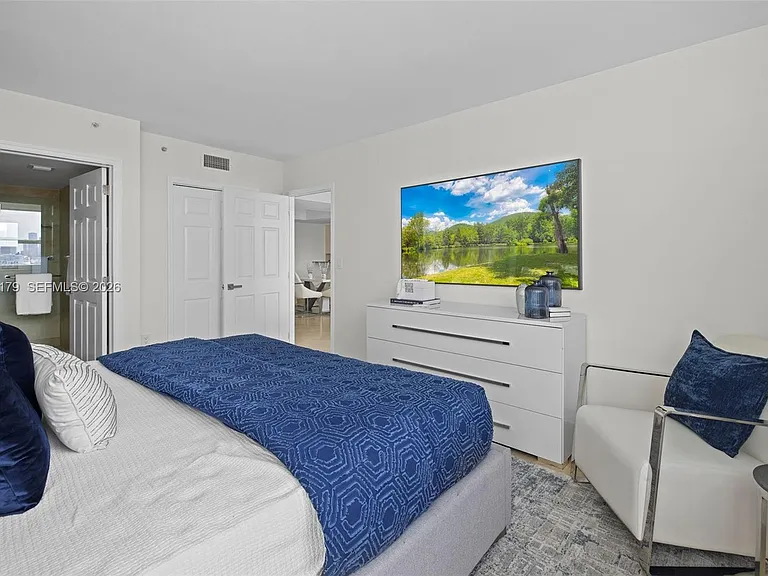 650 West Ave #1407 — Photo 18