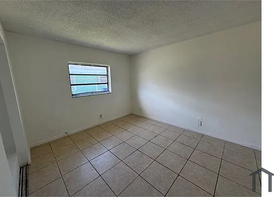 3 bed, $2,500 — Photo 4