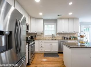 2145 Military Rd, Arlington, VA 22207