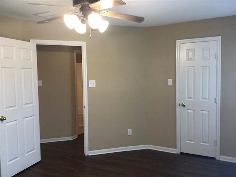 1022 Yorkshire Holw — Photo 21