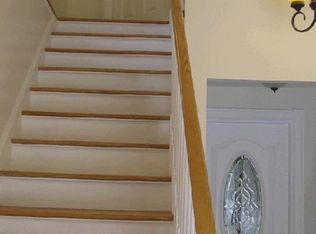 402 Falmouth Rd APT 2, Falmouth, ME 04105