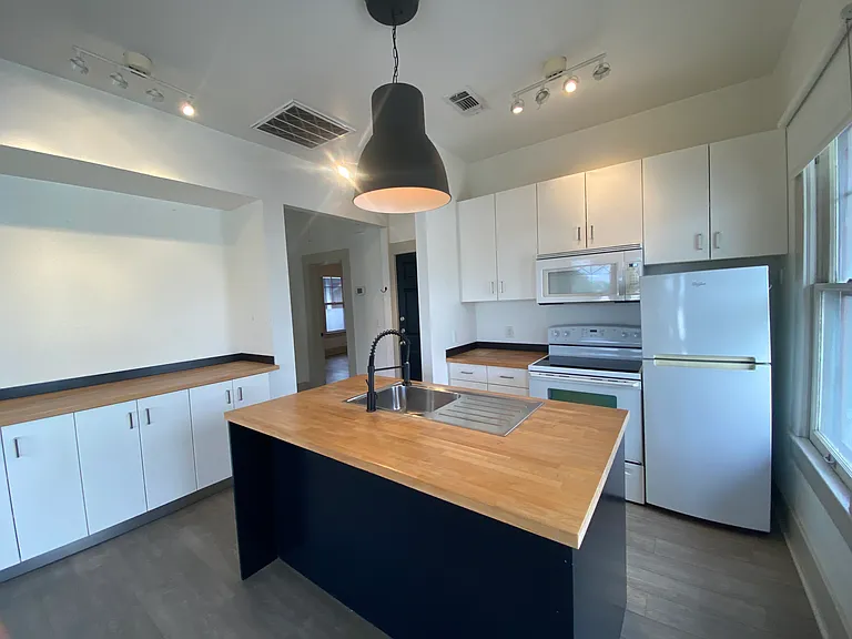502 Eager St #7 — Photo 17